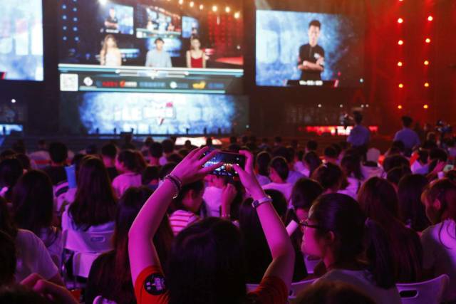 对抗中不断 对抗中不断