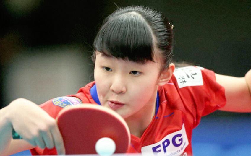 她的表现依 她的表现依