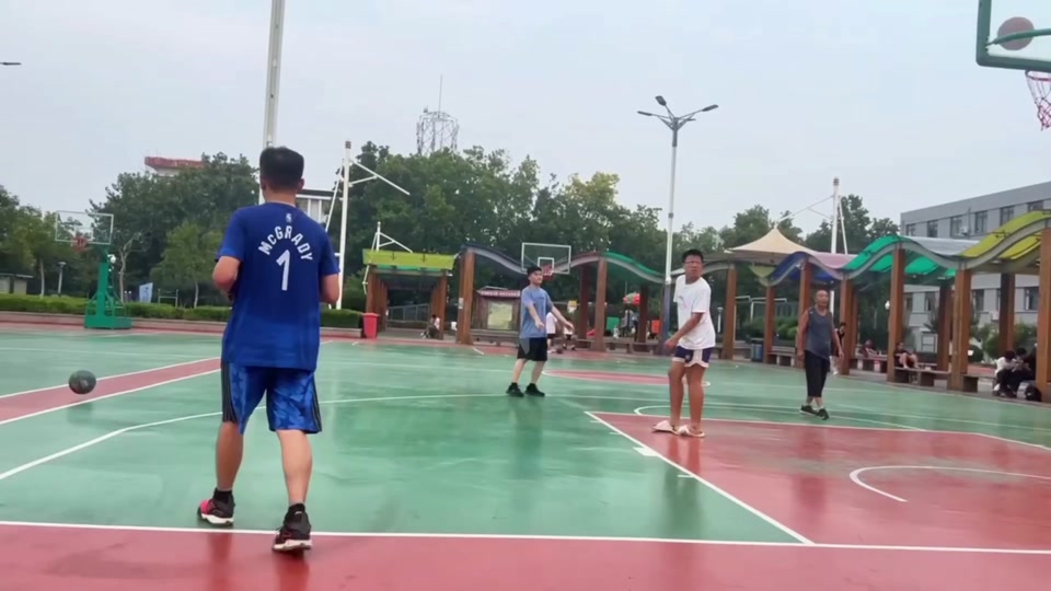 在高压下持 在高压下持